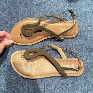🫒 Olive Green Sandals - Worn Once!! EUC!!